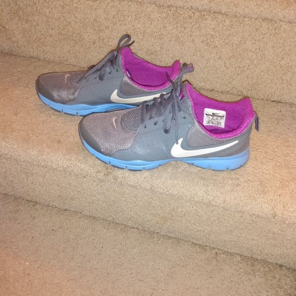 Nike memory foam running sneakers - Picture 4 of 4